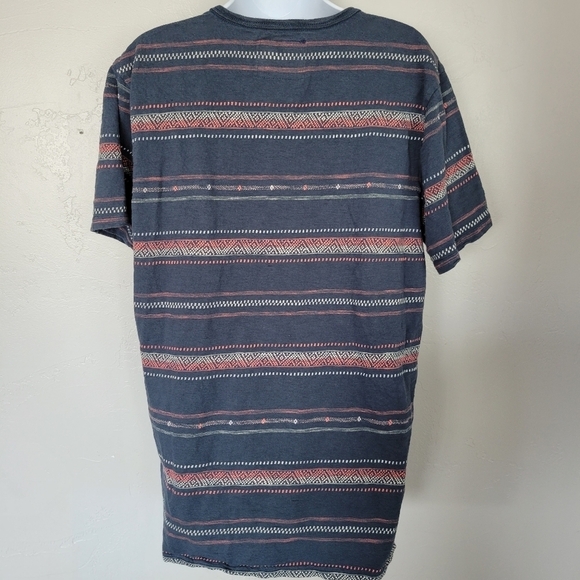 The Roark Revival Women's XL Short Sleeve T-shirt Dark Blue Pink White Pattern - Picture 6 of 8